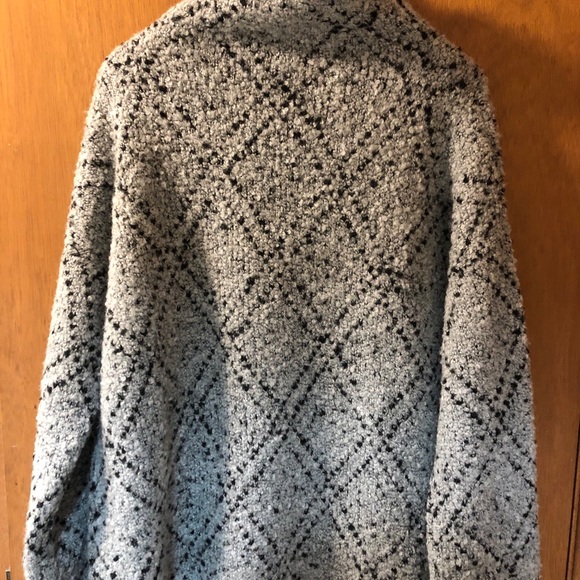 Soft Joie sweater - Picture 2 of 3